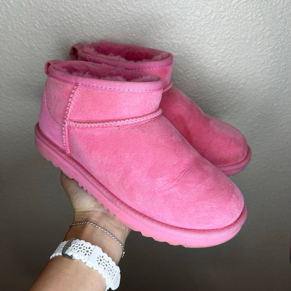 UGG Classic Ultra Mini Suede boots in pink GIRLS 4 / EU 36